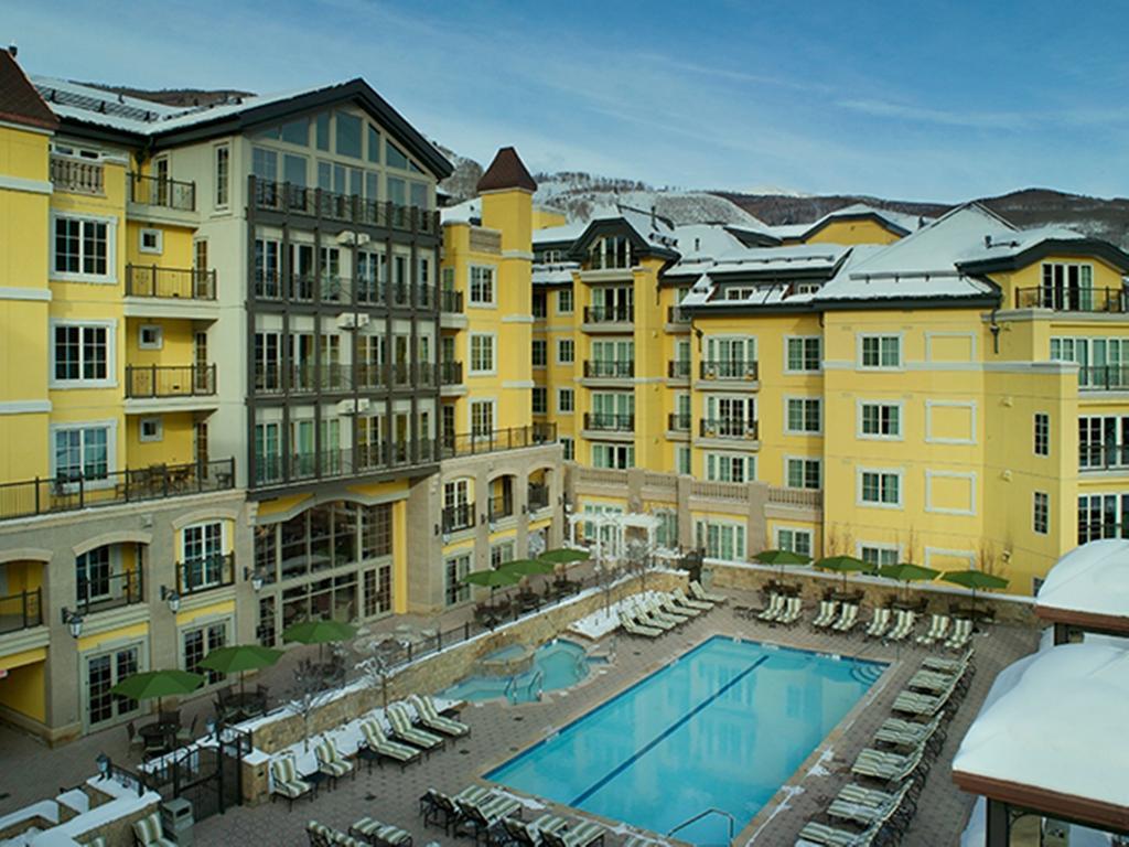 Legendary Lodging At The Ritz Vail Exterior photo